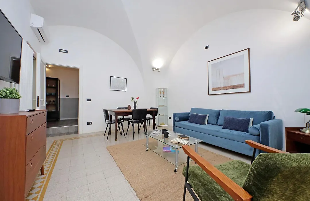 Luxury Spagna Apartments-1